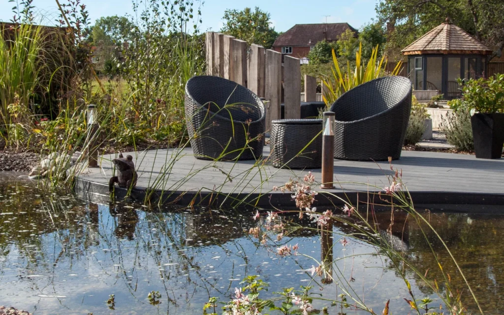 Ponds & Water Features 43