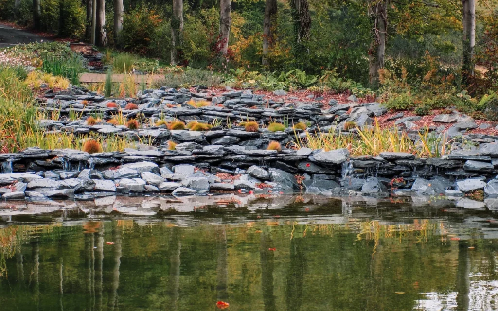 Ponds & Water Features 95